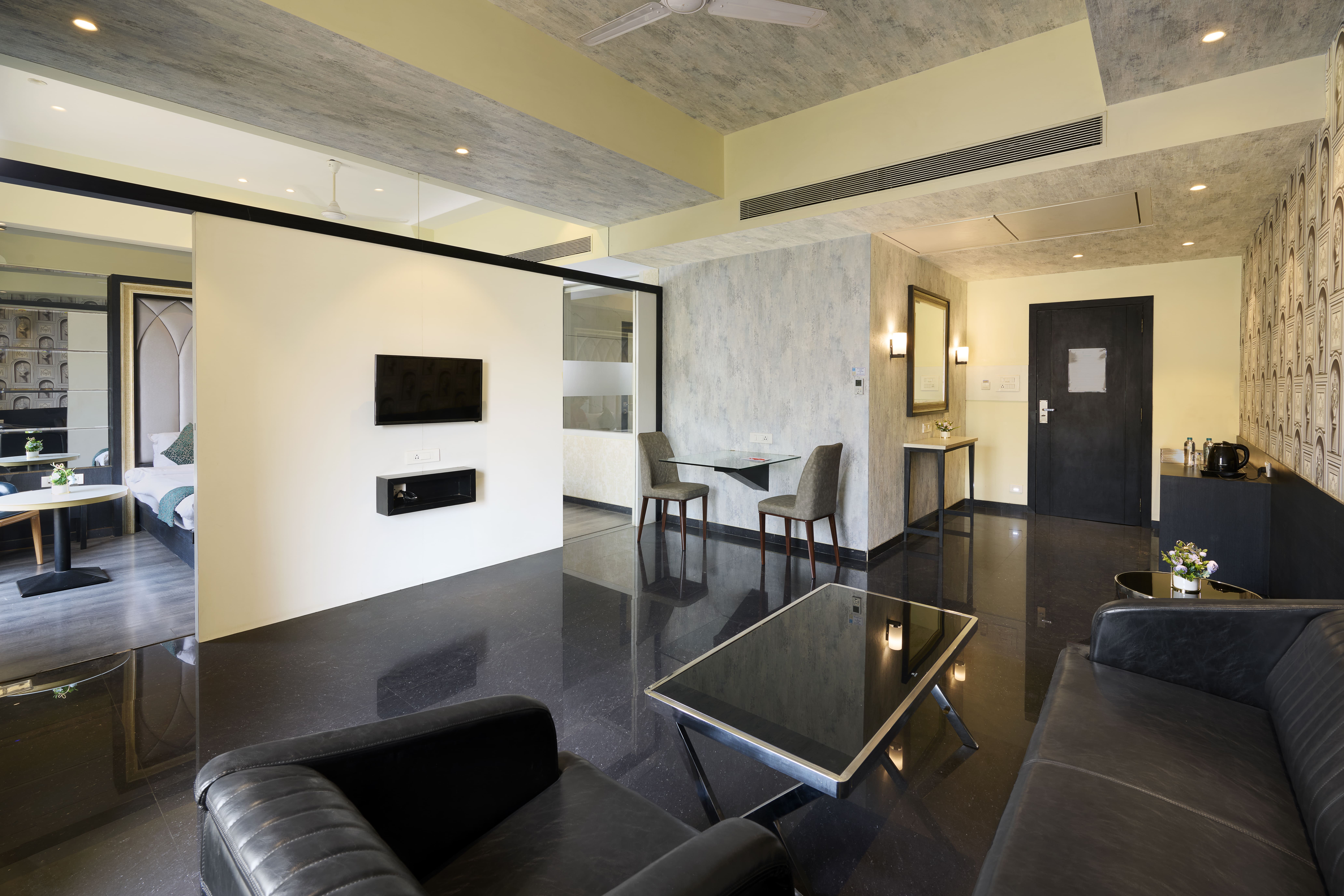 Suite Room